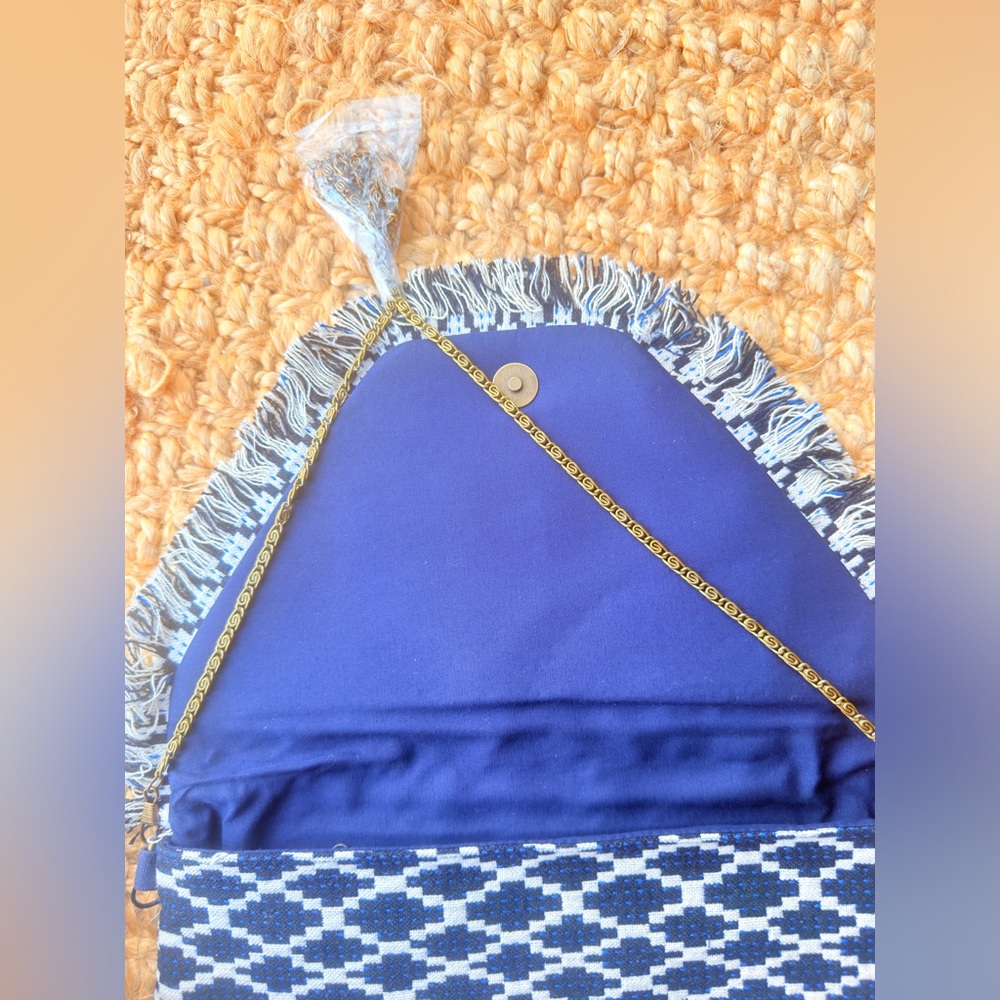 Steve Madden Blue and Black Geometric Clutch - Picture 4 of 6